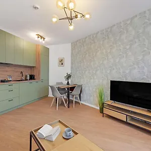 https://downtown-apartments-slaska-12.sopothotels.com